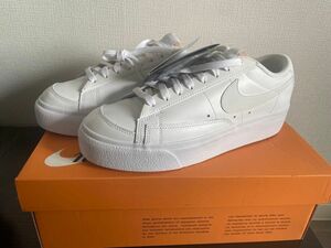 NIKE ブレーザーLOWプラットフォーム