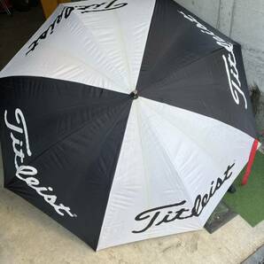 お探しの方。 レア物。タイトリスト titleist ゴルフ傘 アンブレラ の画像2