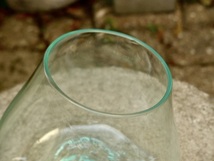 固まる直前の吹きガラスを流木の台座の上にのせ成型させたユニークな花瓶のみh16cm　金魚鉢、アクアリウム、テラリウム 0511a_画像6