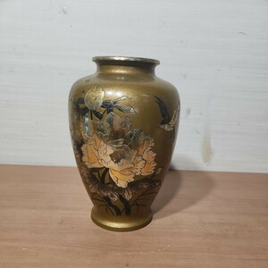 伝統工芸 金属工芸 　鋳銅　銅器　彫金花鳥文 花瓶 在銘 秀山　コレクション　昭和レトロ 花生 壷 花入 花瓶