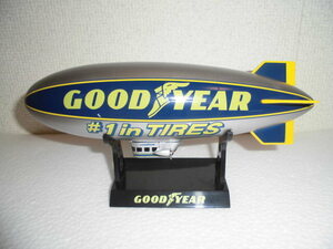 貴重　入手困難　非売品　限定生産　グッドイヤー　ＧＯＯＤＹＥＡＲ　メタル製　貯金箱　コイン入れ　インテリア　置物　飛行船　飾り