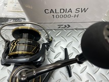 ■ダイワ　２２　カルディア　ＳＷ　１００００－Ｈ　新品■_画像2