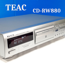TEAC　CDレコーダー　CD-RW880 通電確認済み (ジャンク) 部品取り・修理のおできになる方へ_画像1