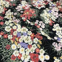 日本製　3ｍ　セブンベリー　花柄①　ブラック　シーチング　生地ハギレ_画像5