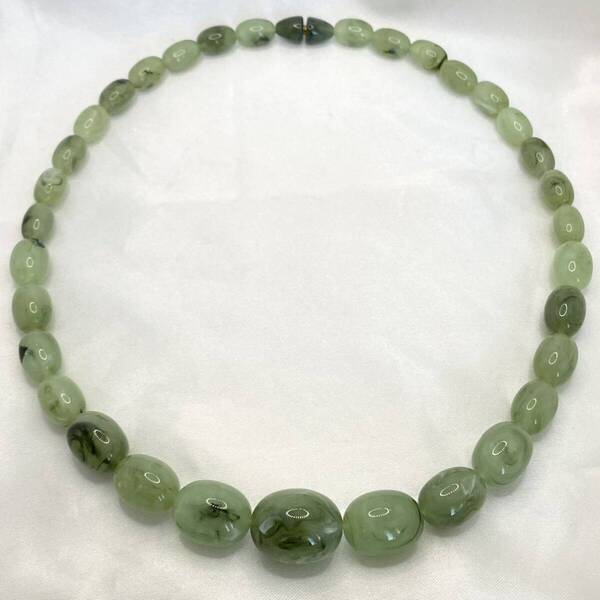 ヴィンテージ ネックレス グリーン系 深緑 ストーン vintage necklace アクセサリー ペンダント 装飾品