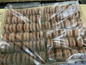  freezing chocolate ma Caro n36 piece entering 2 sack total 72 piece 