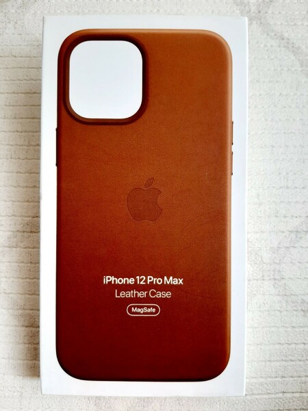 アップル純正 iphone12promax レザーケース