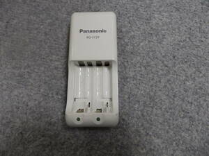 **Panasonic evo ruta Eneloop charger Panasonic BQ-CC23 single 3 shape * single 4 shape for fast charger operation verification ending **