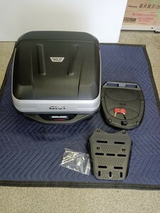 GIVI B32ND BOLD не крашеный черный top case PCX багажник задний бардачок 