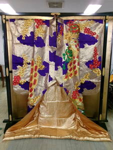 N-760[5-23]*13 wedding .. colorful wedding kimono purple ground . flower . bird kimono .... silk bride .. Japanese clothes wedding wedding 