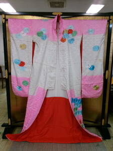 N-761【5-23】★14 婚礼衣裳 色打掛 白とピンクに花 着物 刺しゅう 正絹 花嫁衣裳 和装 結婚式 ブライダル