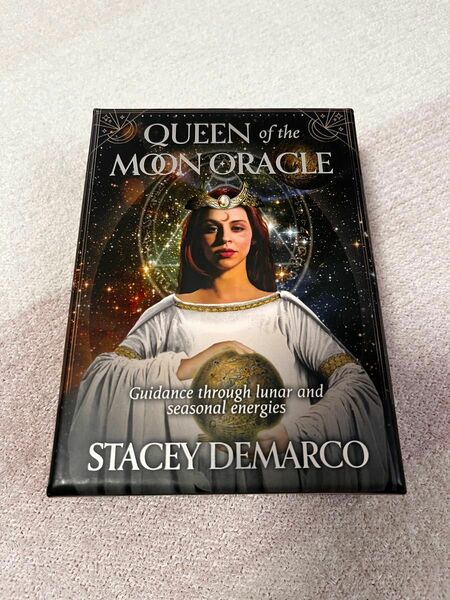 英語版　queen of the moon oracle