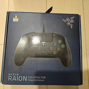 Razer Raion Fightpad for PS4 コントローラー
