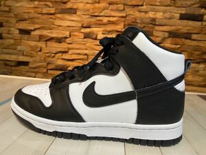 WMNS DUNK HIGH "BLACK WHITE" DD1869-103 （ホワイト/ブラック/ユニバーシティレッド）