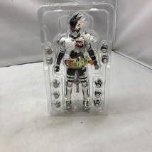 【中古】バンダイ S.H.Figuarts 仮面ライダーゲンム ゾンビアクションゲーマーレベルX-0 仮面ライダーエグゼイド 開封品[240097186737]_画像4