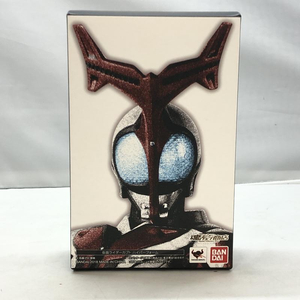 【中古】バンダイ S.H.Figuarts 真骨彫製法 仮面ライダーカブト ハイパーフォーム 開封品 仮面ライダーカブト[240097188455]