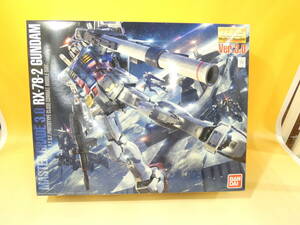 【未組立】バンダイ　ガンプラ　MG　1/100　RX-78-2　ガンダムVer.3.0　地球連邦軍白兵戦用モビルスーツ　【プラモデル】J2　S201