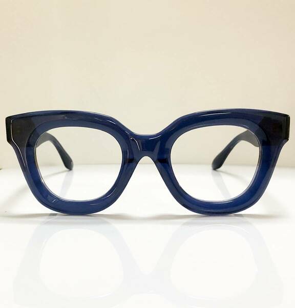 スウェーデン EOE 定価42,000円 極太 黒青メガネ 純正ケースと純正クロス付き