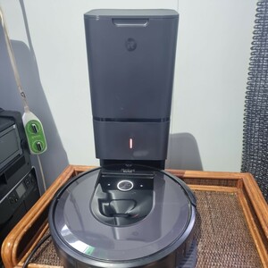 iRobot Roomba I робот roomba i7 робот пылесос б/у товар Junk царапина * загрязнения * повреждение есть 