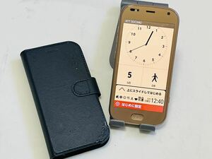 ★ docomo 防水らくらく スマホ F-01L 初期化OK 判定○ 稼動品