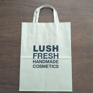 LUSH ラッシュ 紙袋　ショッパー