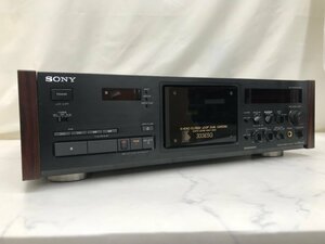 Y1811　中古品　オーディオ機器　カセットデッキ　SONY　ソニー　TC-K333ESG