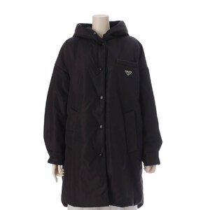 【プラダ】Prada　オーバーサイズ ライト Re-Nylon フード レインコート 291960 ブラック 38 【中古】【正規品保証】206087