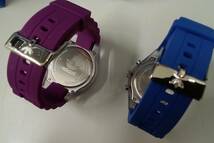 NO1388 adidas アディダス 腕時計 ラバーベルト 箱付き　青と紫 _画像5