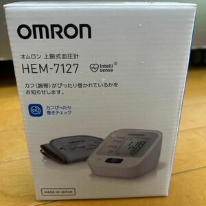 OMRON オムロン 上腕式血圧計 HEM-7127 