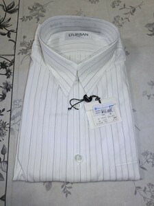 ダーバン　D'URBAN　ドレスシャツ　綿100％　新品　未使用 　白ストライプ柄　Мサイズ　長袖ワイシャツ