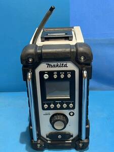 Makita 充電式ラジオ MR102