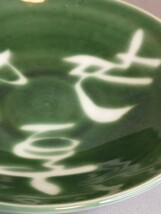 古民具　台座の高いお皿　緑の釉薬　雪月花　直径約２２ｃｍ_画像8