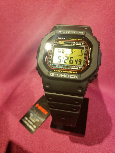 CASIO G-SHOCK DW-5040PG-1JR　40周年　限定モデル