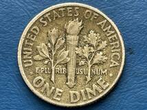 ☆アメリカ銀貨【アメリカ1949年1ＤＩＭＥ（10セント）銀貨：ミントマーク無し、ルーズベルト、コレクター放出品】銀貨　M497☆_画像2