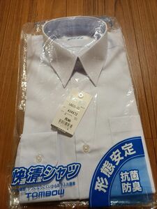 未使用　ワイシャツ 長袖　TOMBO　トンボ150Ａ 形態安定