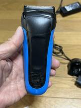 BRAUN ブラウン 5409 2023年製 メンズ電気シェーバー アダプター付き　動作品_画像2