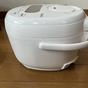 美品 アイリスオーヤマ 3合炊き 炊飯器 RC-MD30-W 付属品完品の画像5