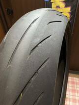 中古MCタイヤ BRIDGESTONE BATTLAX S22 190/55ZR17 ブリヂストン バトラックス ハイパースポーツ 190 55 17 4520 A3062_画像2