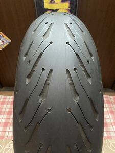 中古MCタイヤ 2021年製造 MICHELIN 2CT+ ROAD5 180/55ZR17 ミシュラン ロード5 180 55 17 2221 A3114