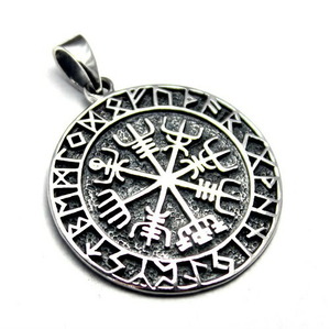 ヴェグヴィシル Vegvisir ヴァイキング ルーン 北欧 コンパス 羅針盤 シルバー９２５ ペンダント ペンダントトップ アクセサリー