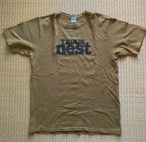 TRUCK FURNITURE nest Tシャツ サイズ2 中古品