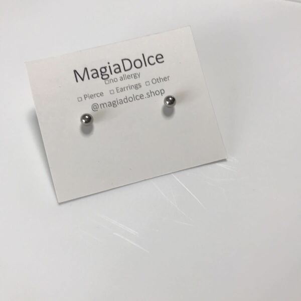 送料無料*MagiaDolce 5733●4mm ステンレスピアス シルバーピアス アレルギー対応ピアス シンプルピアス 定番 丸玉スタッドピアス ボール