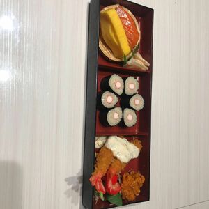 エビフライ弁当　食品サンプル