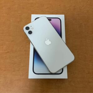 iPhone 11 ホワイト 64GB SIMフリーバッテリー86％良品