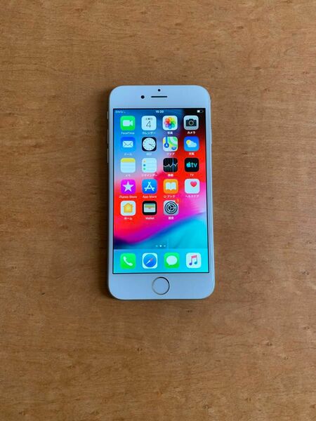 iPhone 6 Silver 64GB DOCOMO バッテリー84%