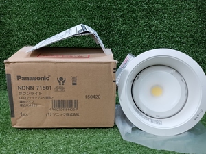 未使用 Panasonic パナソニック LED ダウンライト 天井埋め込み型 埋込Φ125 NDNN71501