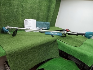 【佐川急便 飛脚ラージサイズ宅配便 260サイズ】未使用 マキタ makita 18V 充電式草刈機 MUR195UDZ Uハンドル