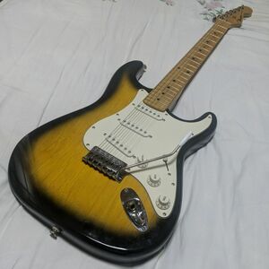 Mavis ストラトキャスタータイプ　エレキギター美品 Stratocaster