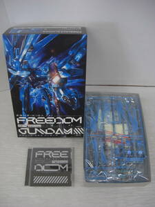 ◆◇西川貴教with t.komuro/FREEDOM[完全生産限定版]/～劇場版「機動戦士ガンダムSEED FREEDOM」主題歌　:Ck2458-052ネ◇◆