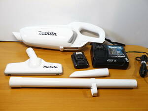 マキタ Makita　CL107FD　コードレス 充電式クリーナー　掃除機 充電器付き　